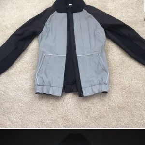 Lululemon reflective bomber